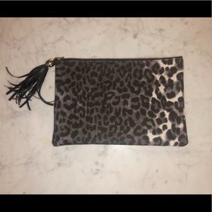 Equinox Leopard Clutch